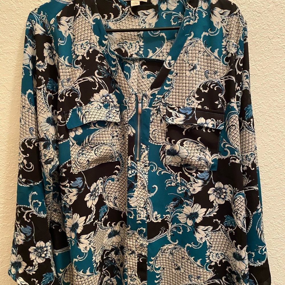 Size XL Cato long sleeve green and black blouse